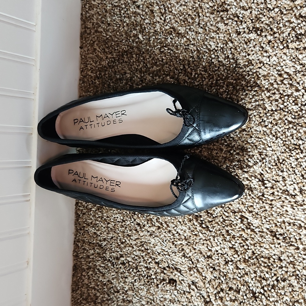 Paul Mayer kitten heels